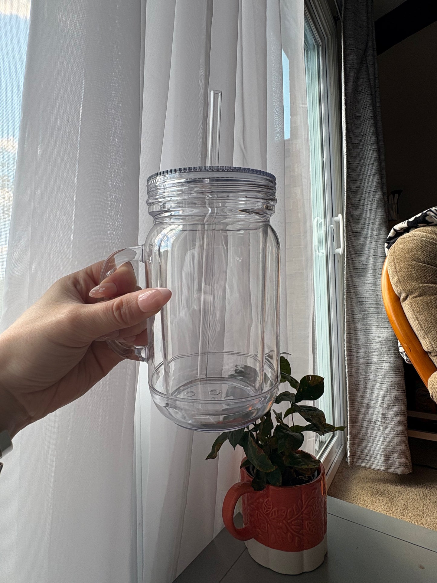 20oz Clear Acrylic W/ Handle